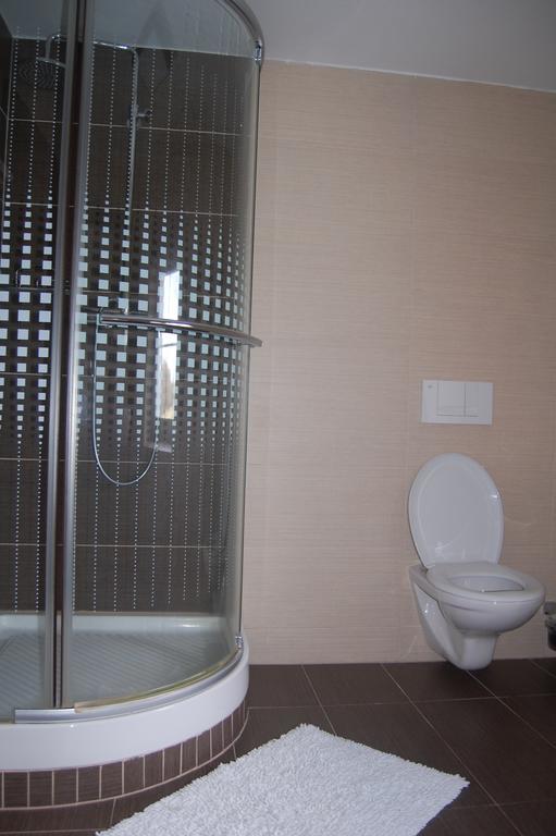 Hotel Jan Moldava Ngoại thất bức ảnh
